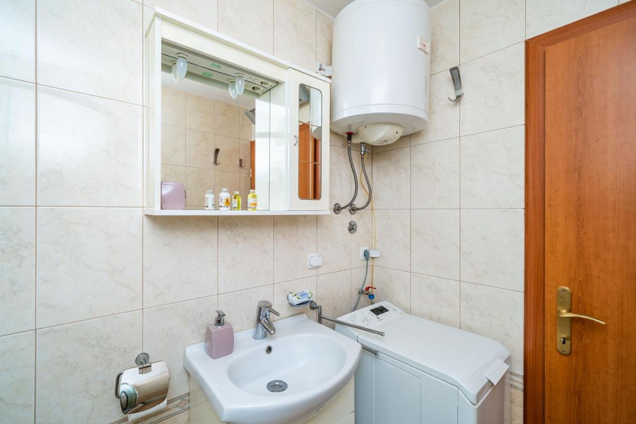 Apartment Promenada- 4Pax With Parking Dubrovnik Exterior photo